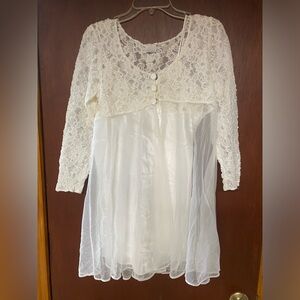 Vintage Cacique Lingerie 2 Piece White Peignoir Gown Lace Bridal Size M/L?